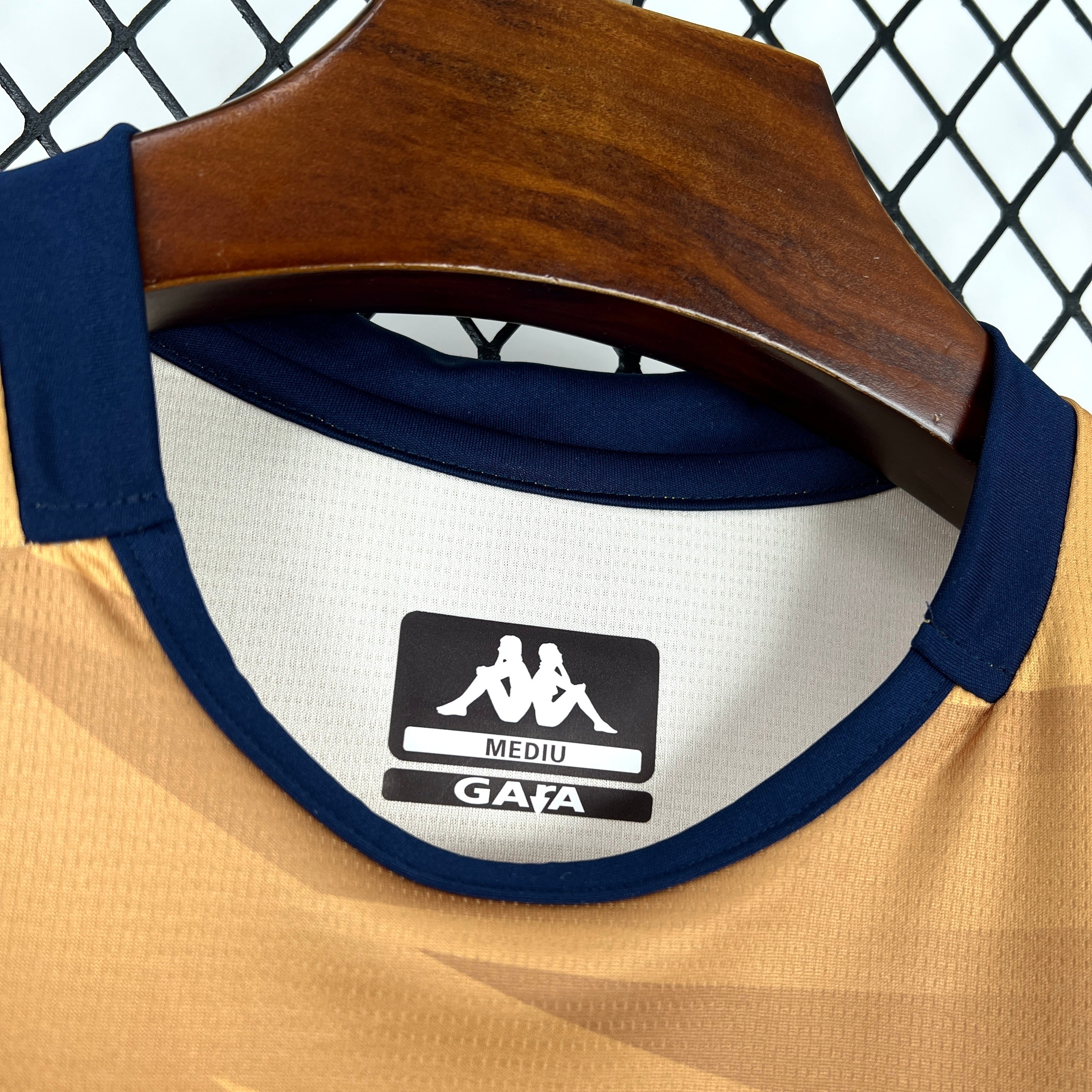 Camisa 3 Copa Do Mundo 2026 Tunísia Masculina Dourado