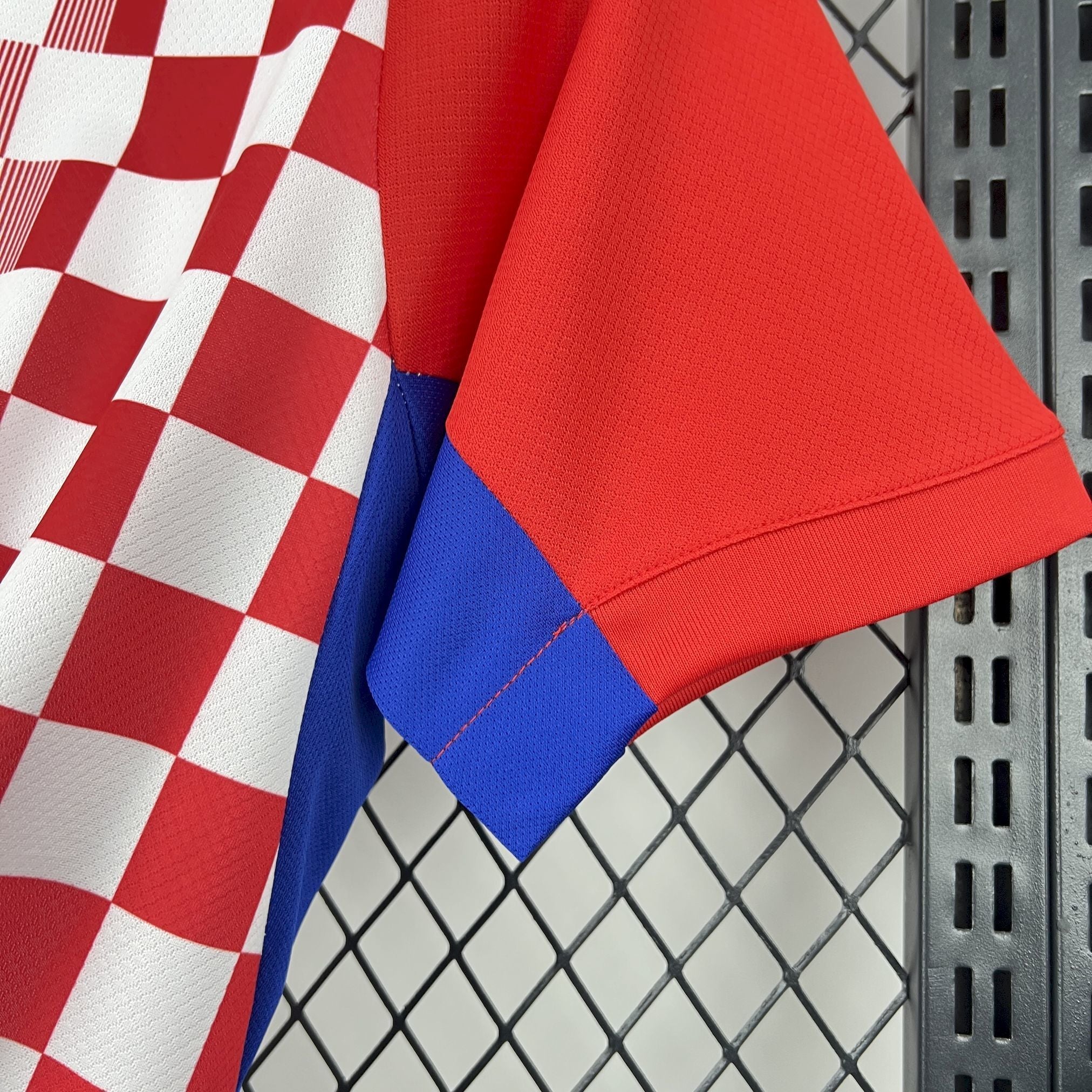 Camisa 1 Copa Do Mundo 2026 Croácia Masculina Branca e Vermelha
