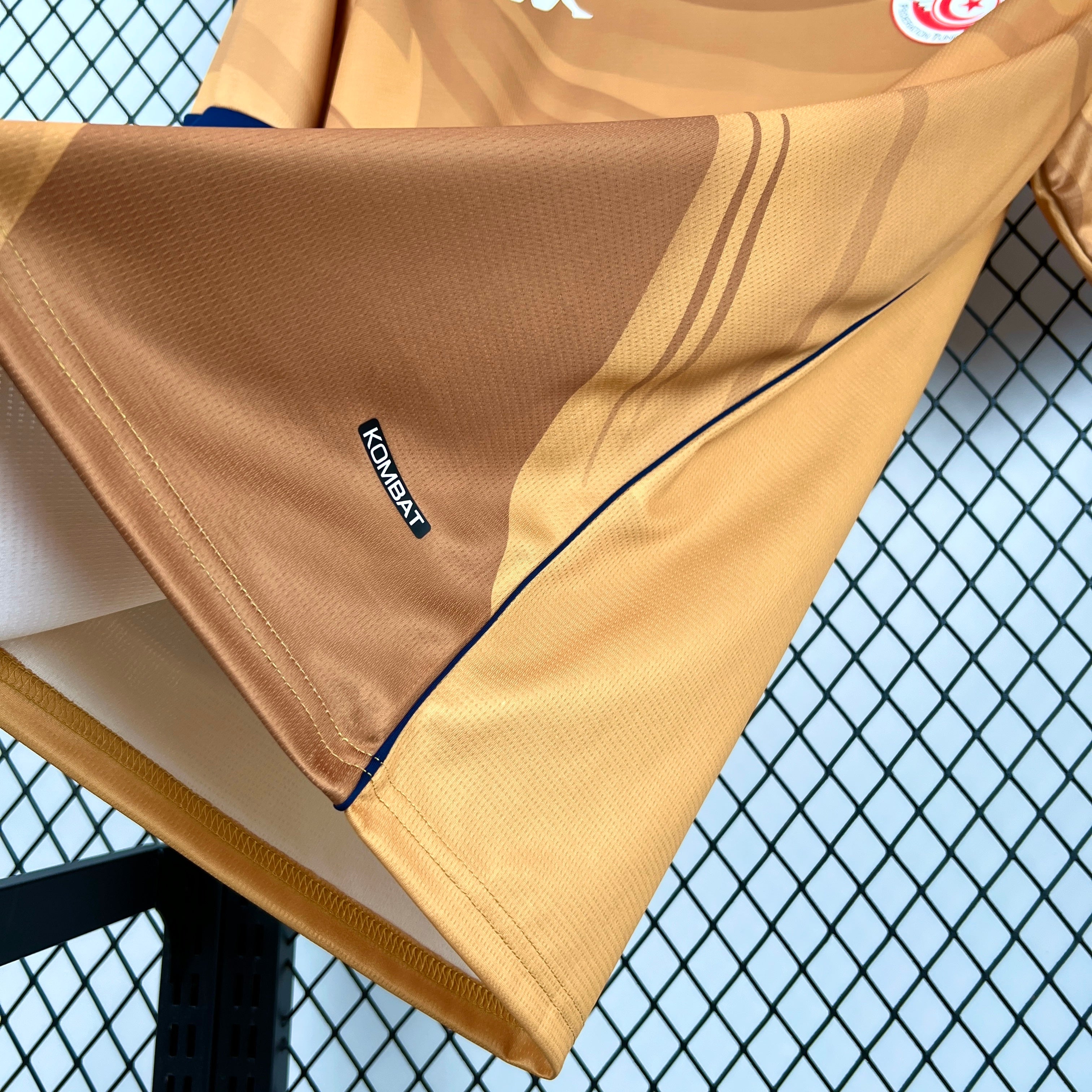 Camisa 3 Copa Do Mundo 2026 Tunísia Masculina Dourado