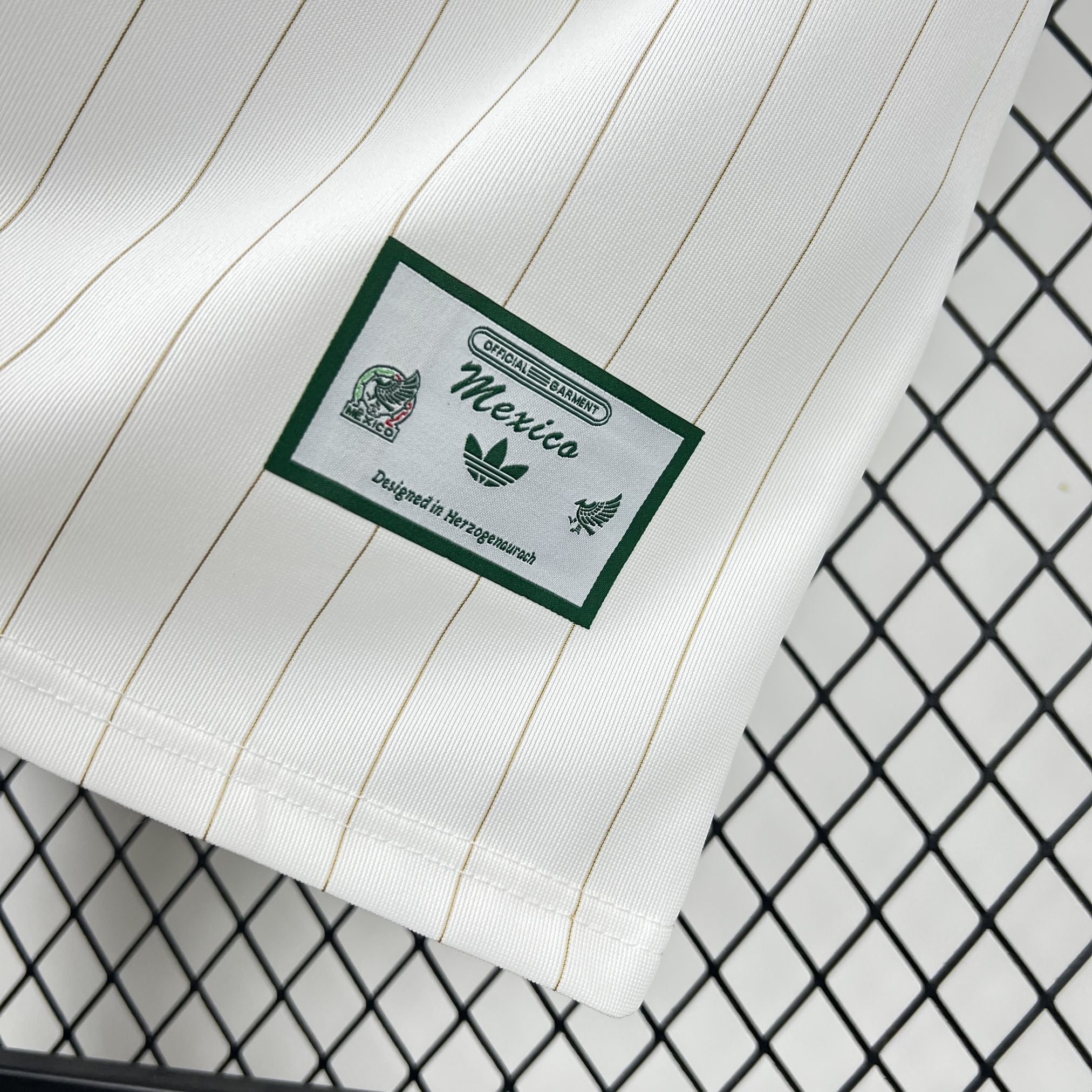 Camisa Especial México Copa Do Mundo 2026 Masculina Branca e Amarela