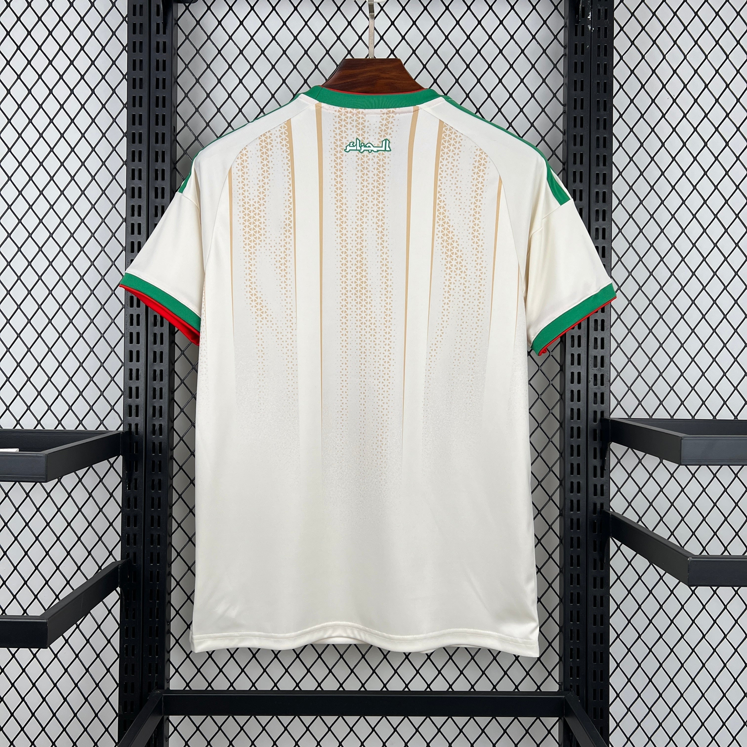 Camisa 1 Copa do Mundo 2026 Argélia Masculina Branca