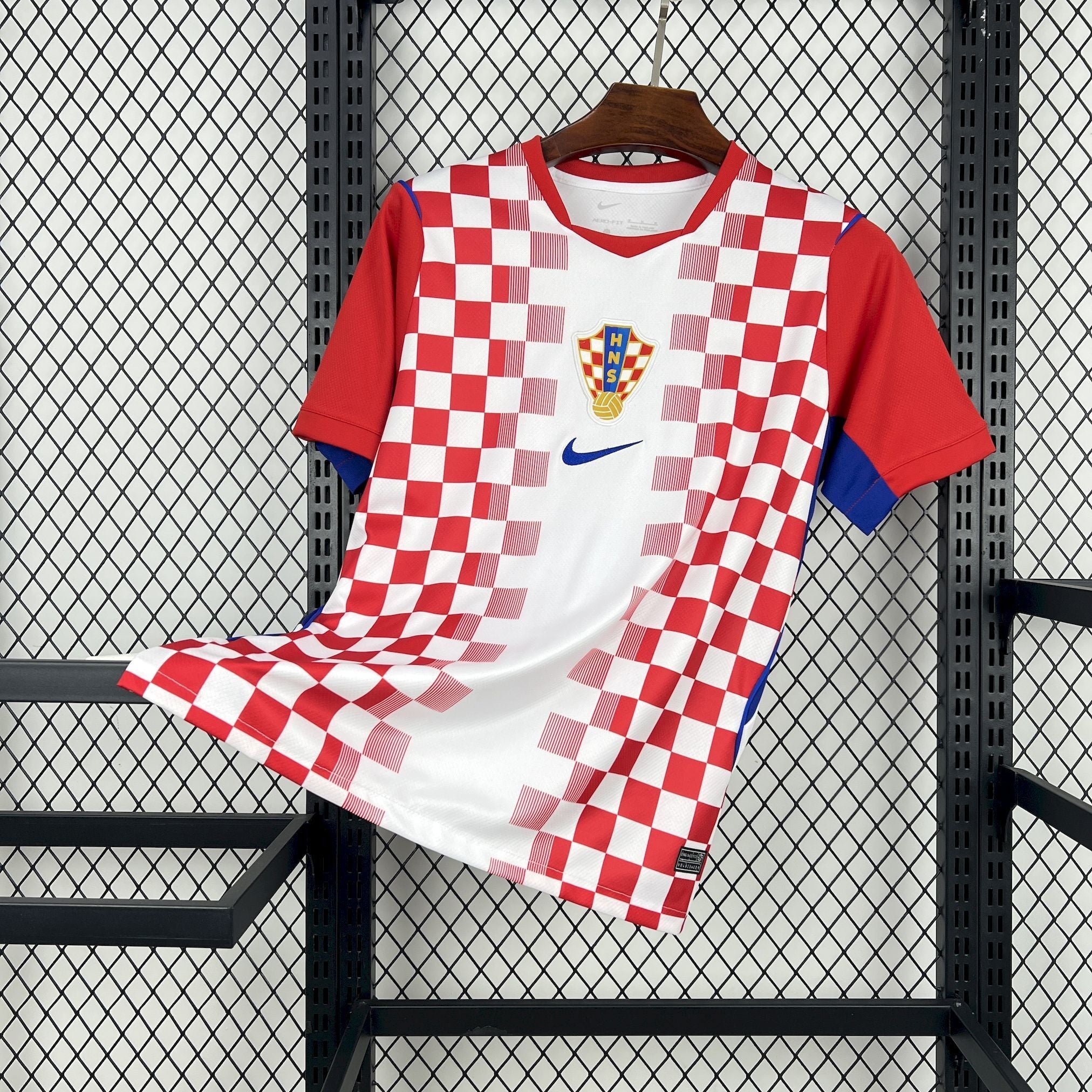 Camisa 1 Copa Do Mundo 2026 Croácia Masculina Branca e Vermelha