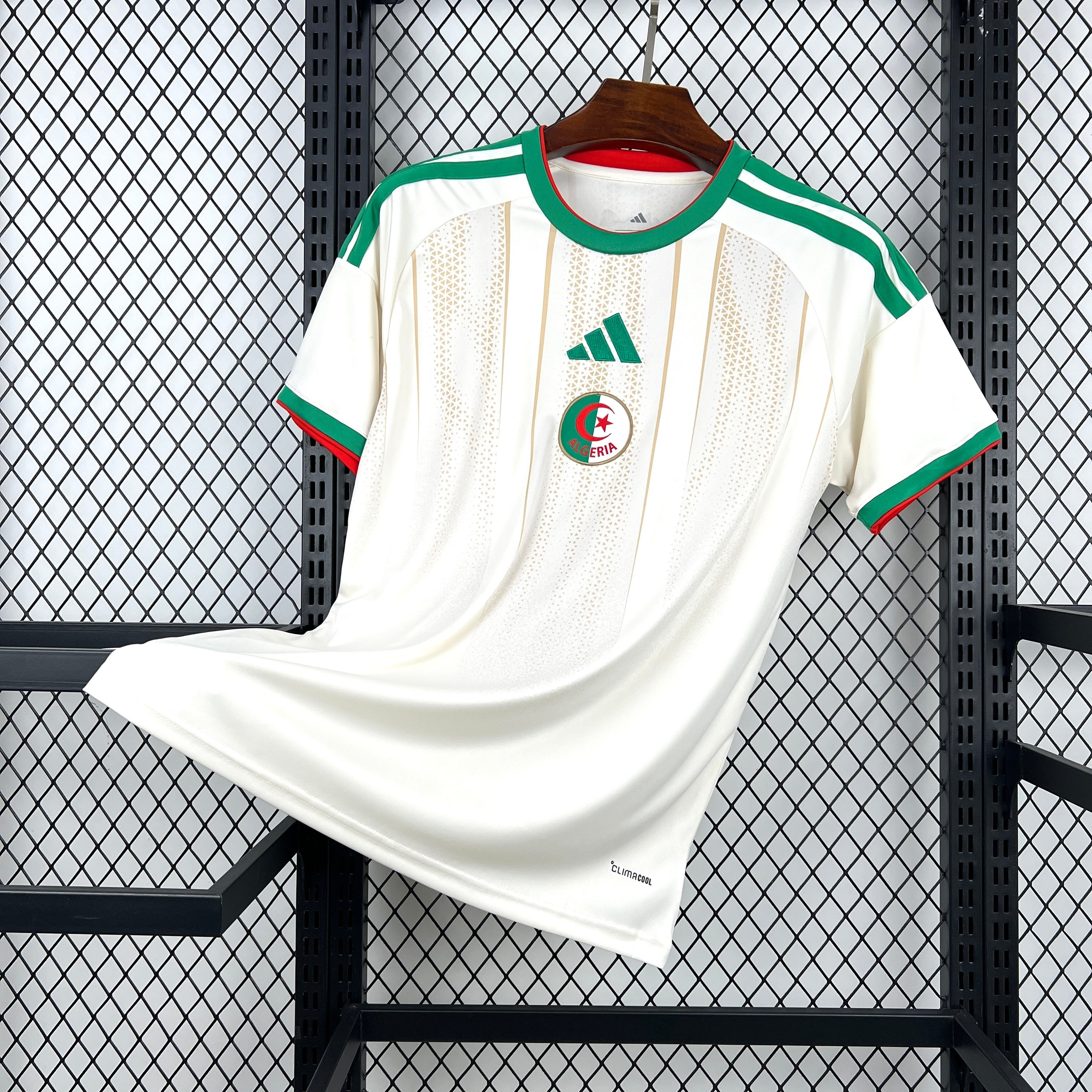 Camisa 1 Copa do Mundo 2026 Argélia Masculina Branca
