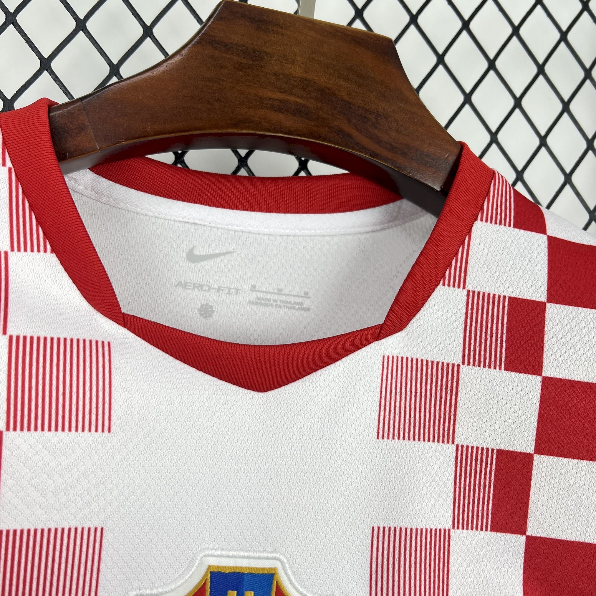 Camisa 1 Copa Do Mundo 2026 Croácia Masculina Branca e Vermelha